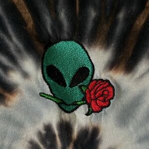 Eighty Eight, small, embroidered alien, tie-dye short sleeve with hoodie
